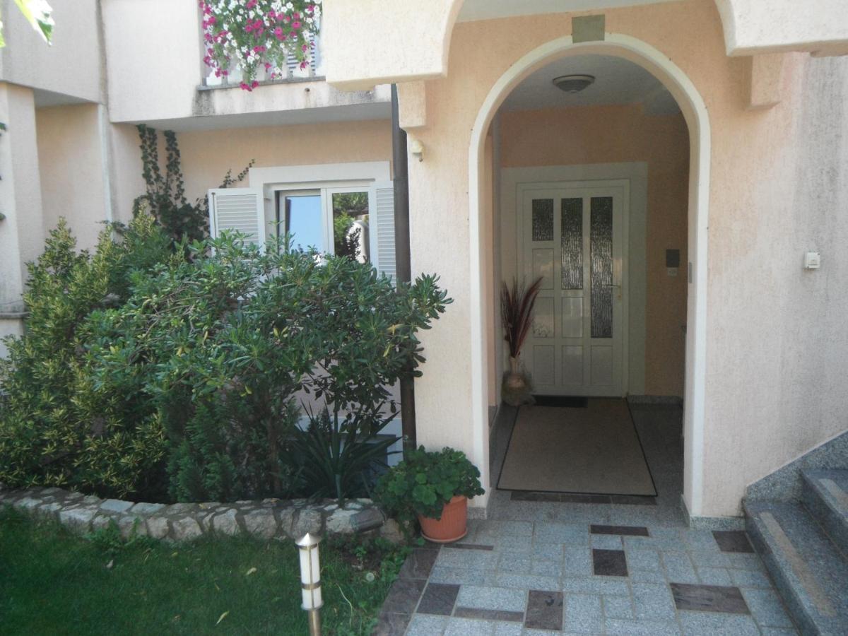 Apartman Ljubica 4 Apartment Krk Town Exterior photo